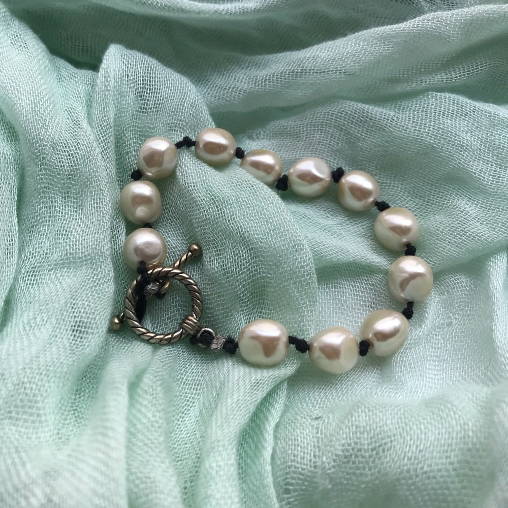 Brown Leather & Pearl Bracelet